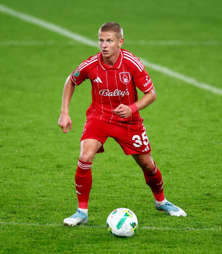 邮报:阿贾克斯求租乌加特被曼联拒绝后,现在和阿森纳谈津琴科